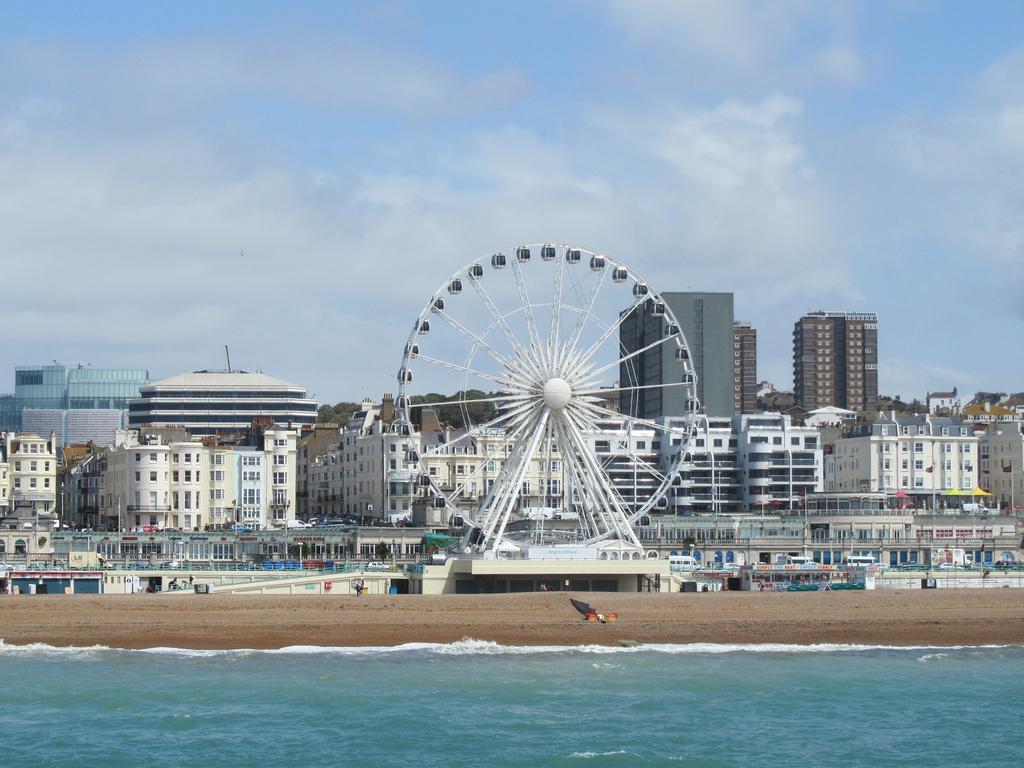 Beachpad Escape B&B Brighton Bagian luar foto